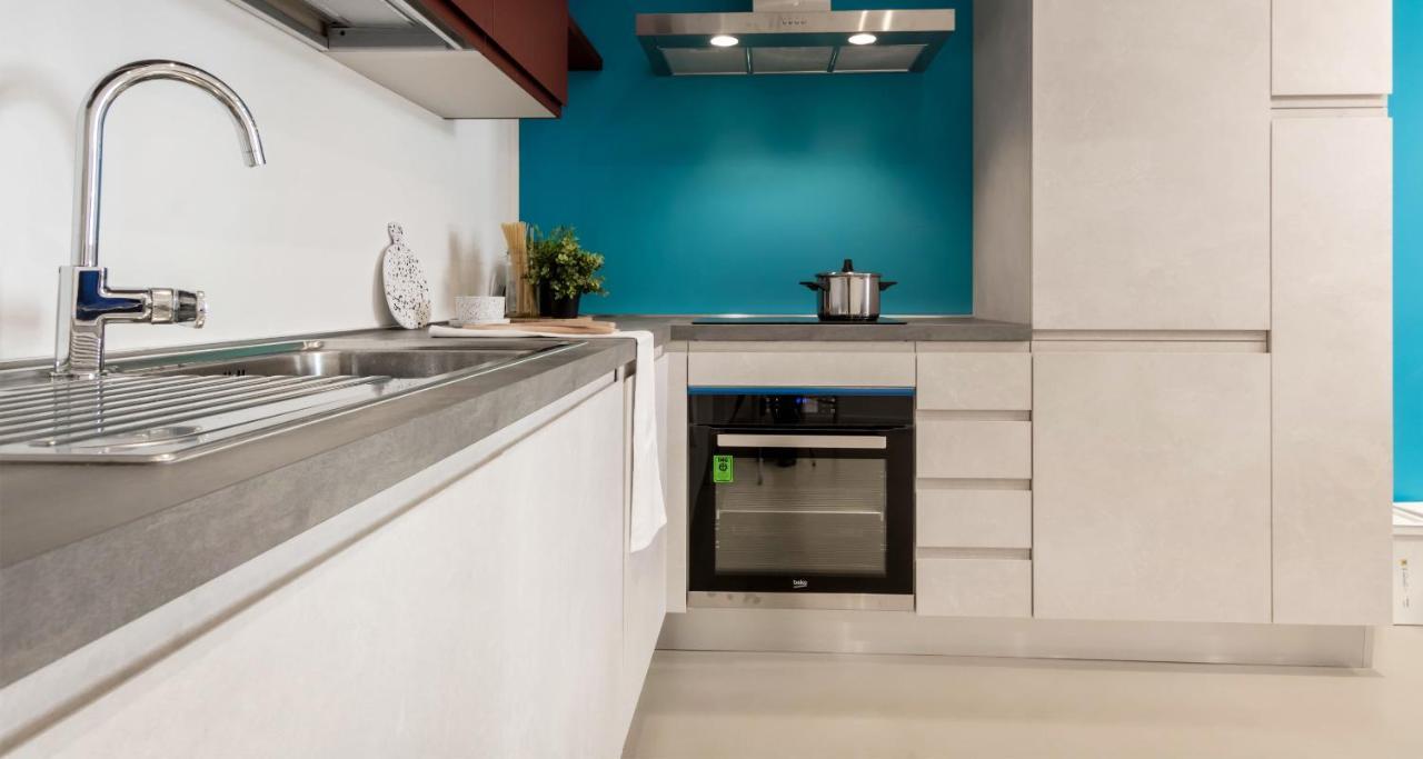 Apartamento ALTIDO Spacious 1 BR Apt near S Agostino metro Milán Exterior foto
